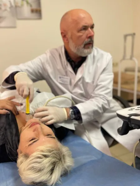 Пункція щитоподібної залози під контролем УЗД | УЗД ЩИТОПОДІБНОЇ ЗАЛОЗИ